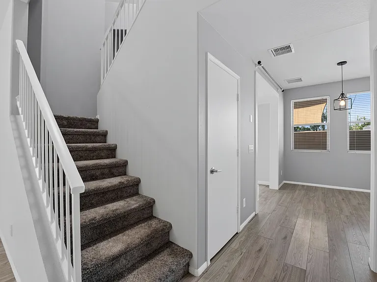 1886 E Don Carlos Ave #139 — Photo 7