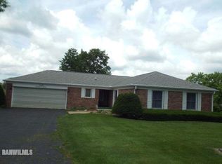 707 Park St, Warren, IL 61087