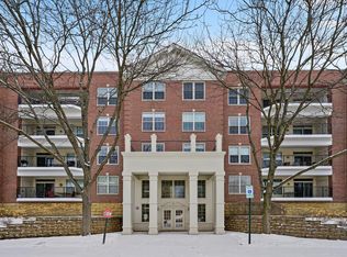 3115 Town Square Dr UNIT 203, Rolling Meadows, IL 60008