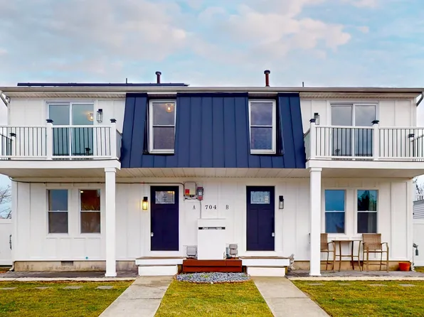 704 Lagoon Blvd APT B, Brigantine, NJ 08203