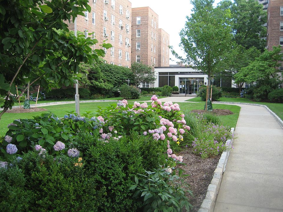 1st image of 11220 72nd Dr APT A62