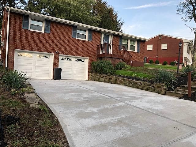 1st image of 408 Crescent Garden Dr