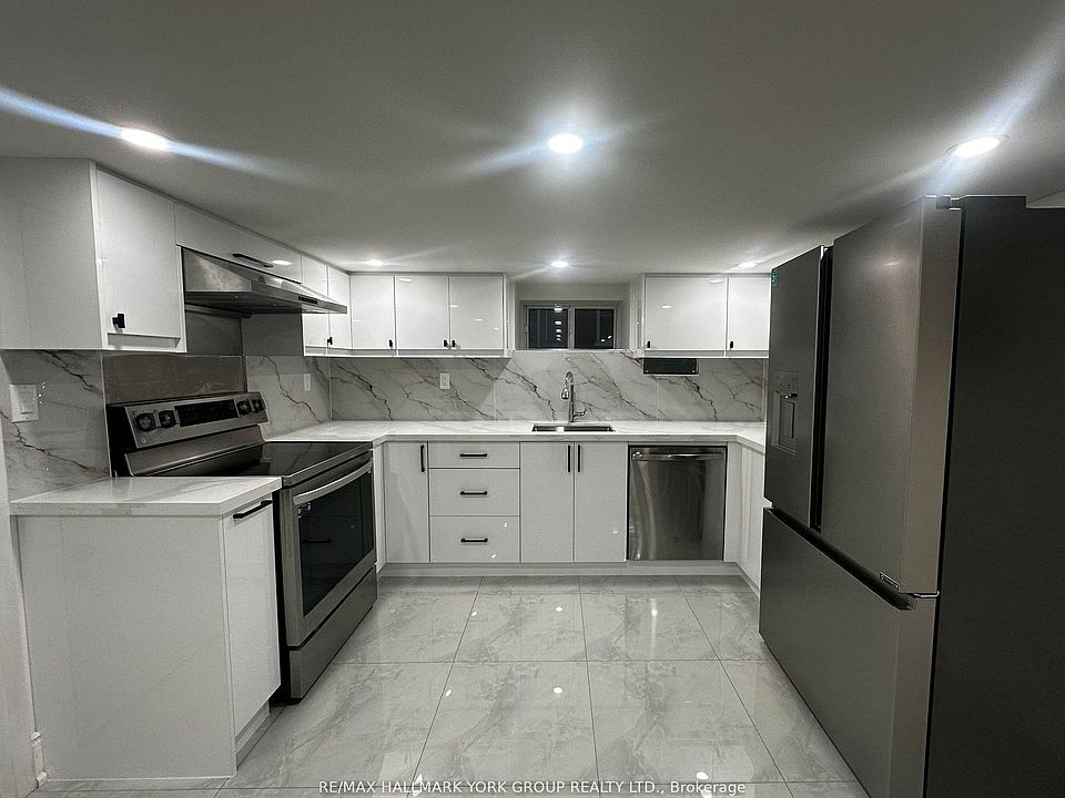 1st image of 420 Osborne St