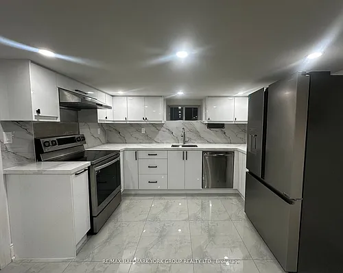 420 Osborne St #LOWER Photo 1