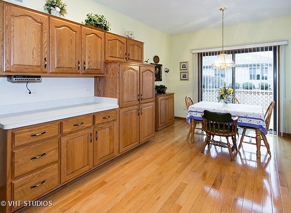 4th image of 132 Fairfield Dr