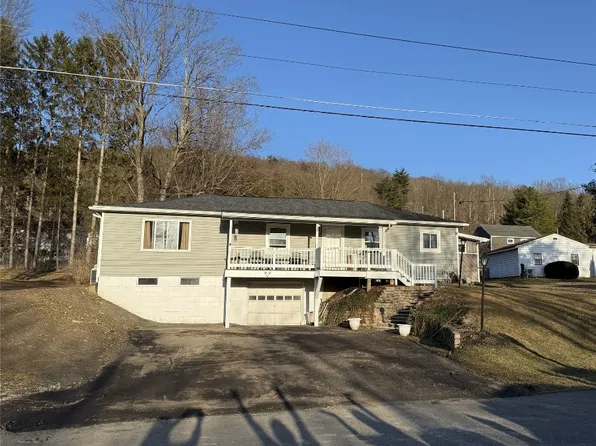 6 Harry L Dr, Kirkwood, NY 13795