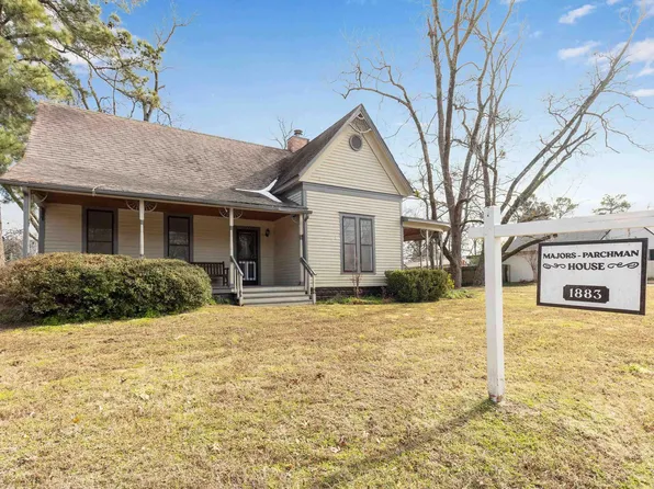 701 Kaufman St S, Mount Vernon, TX 75457