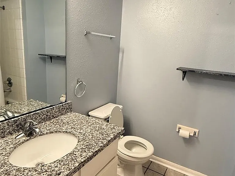 4919 Lochman Ln — Photo 18