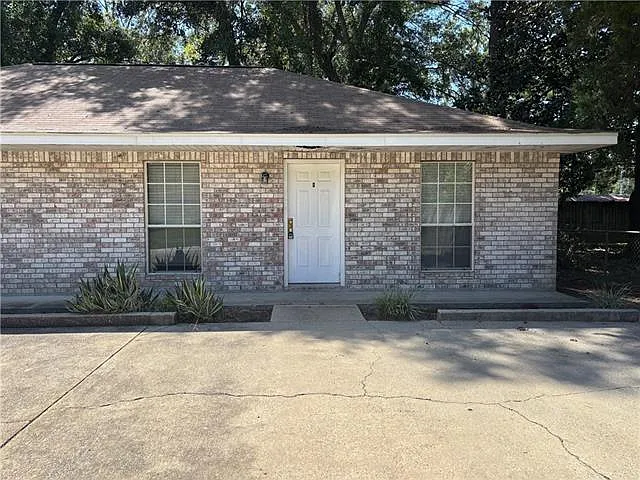 13413 Tiger Ave #D — Photo 1