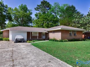 2702 Norton Ave NW, Huntsville, AL 35810