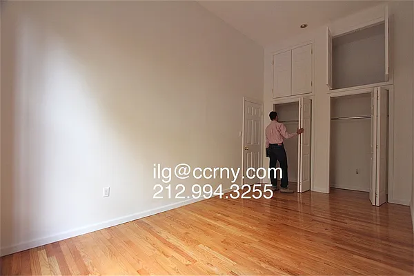 Rented by City Connections Realty | media 10