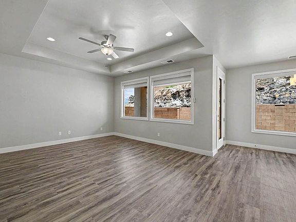 5th image of 1508 N 460 W