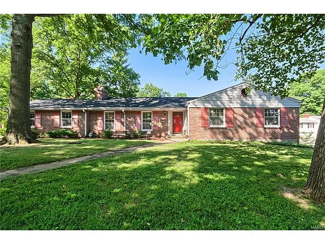 311 Geyer Forest Dr photo 1