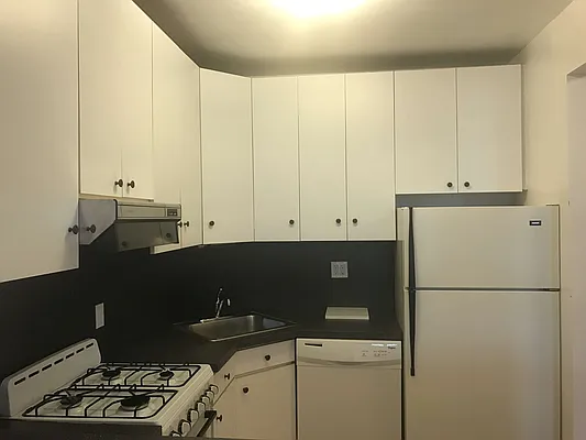 Rented by Aida Home Realty | media 38