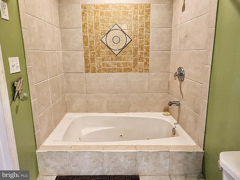 8245 Wycliffe Ct — Photo 25