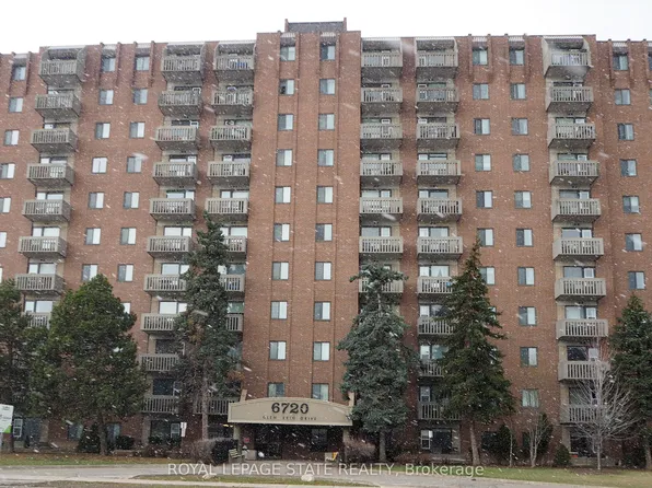 6720 Glen Erin Dr #705, Mississauga, ON L5N 3K8