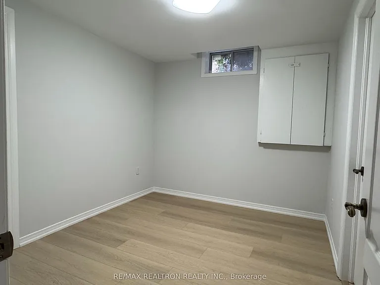 46 Thornbrook Ct #BASEMENT — Photo 20