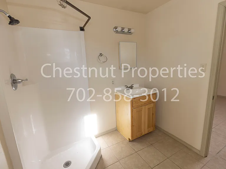 1205 Cherry St #B — Photo 15