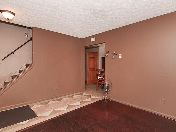 5th image of 355 Naples Dr