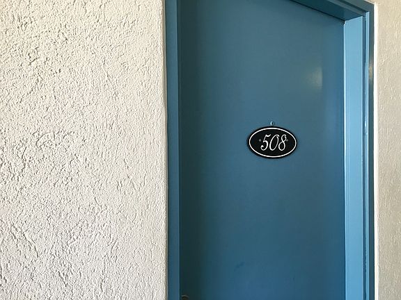 2nd image of 1008 Wesley Ave #508