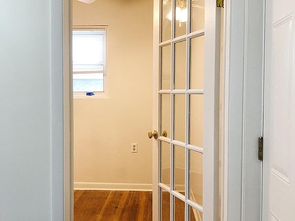 3rd image of 2854 W Belden Ave #1