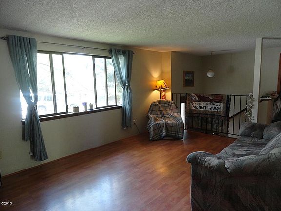 3rd image of 1001 14th Ave E
