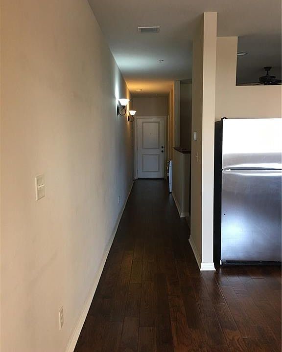 206 N Main St Bryan TX Zillow