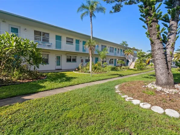 5855 18th St N APT 12, Saint Petersburg, FL 33714