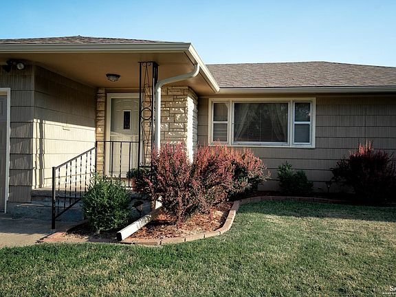 2nd image of 728 Carl Ave