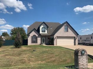 1113 S Mockingbird Ln, Skiatook, OK 74070