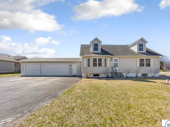 549 Marie Ln, North Mankato, MN 56003