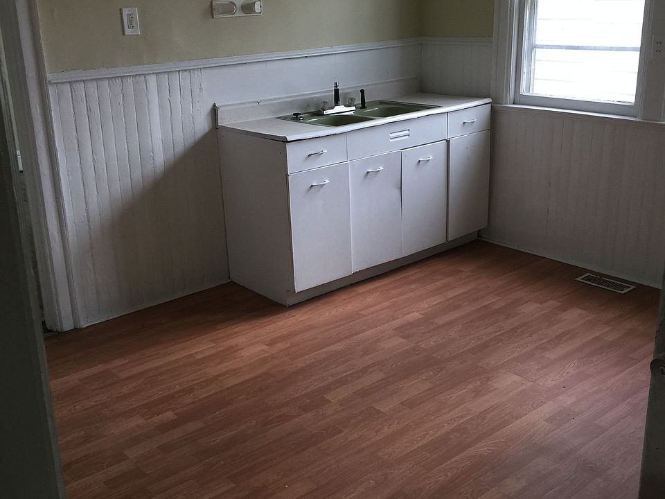 1st image of 73 Harvard Pl APT 2