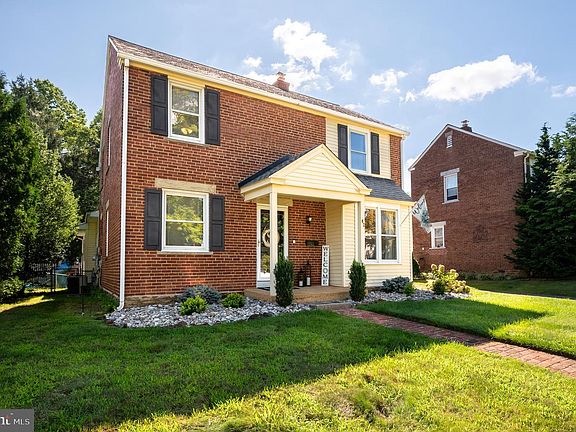 4th image of 42 Hurst Rd