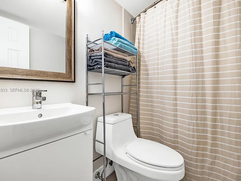 290 Sunrise Dr #312 — Photo 11