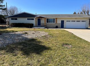 2103 Governor Rd, Marshalltown, IA 50158