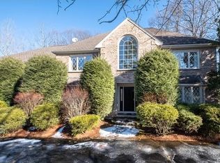 34 Woodridge Rd, Milford, MA 01757