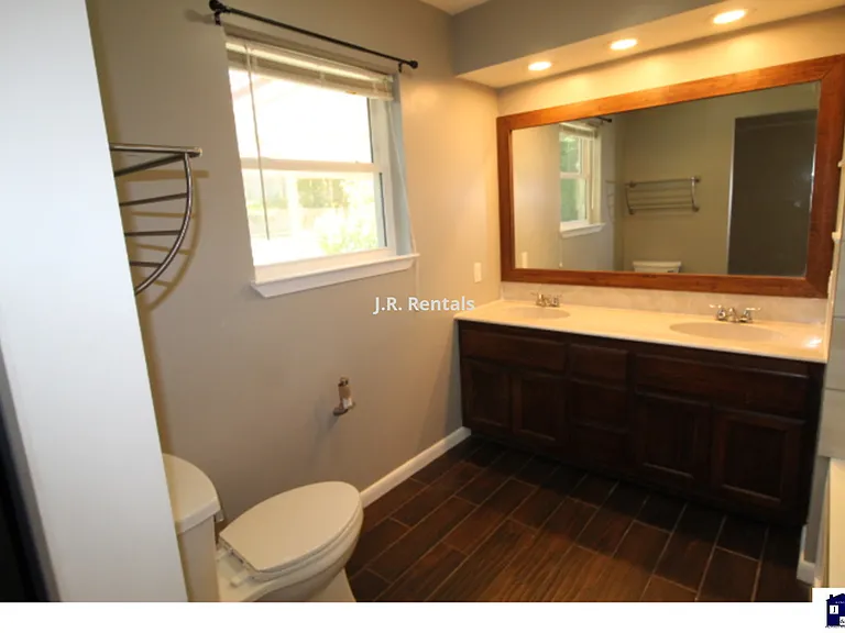 616 Manning Dr — Photo 7