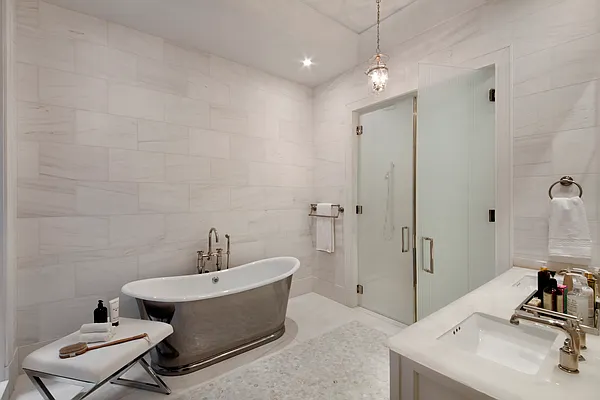 Rented by Compass | media 14