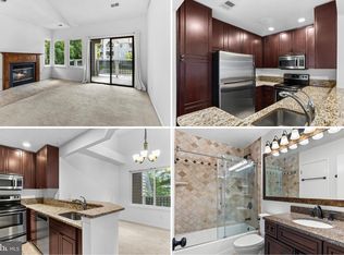 11735 Summerchase Cir APT B, Reston, VA 20194