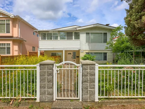 1743 E 49th Ave, Vancouver, BC V5P 1T1