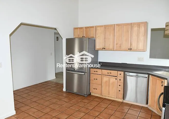 938 N Evergreen Ct — Photo 5