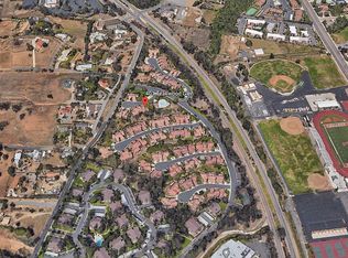 401 Teakwood Gln, Escondido, CA 92026