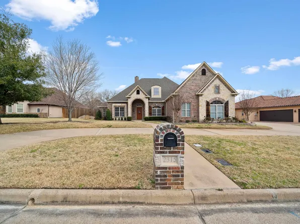 2315 Pinehurst St, Tyler, TX 75703