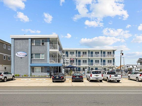 2nd image of 1400 Surf Ave #103