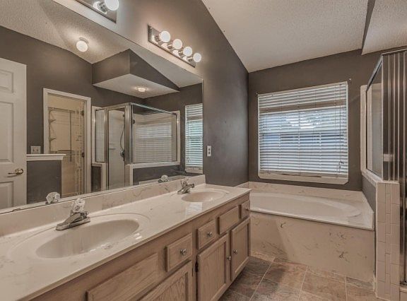5th image of 7601 Fawn Lake Dr N