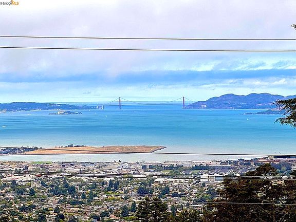 2nd image of 935 Grizzly Peak Blvd