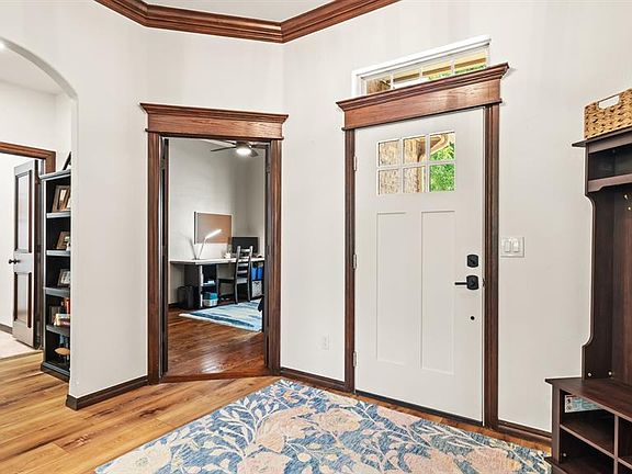 3rd image of 10600 Pinewood Forest Cir