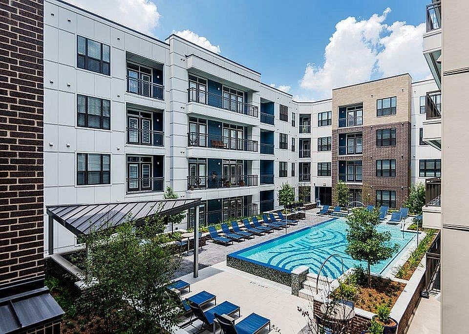 Pearl Midtown - Pool