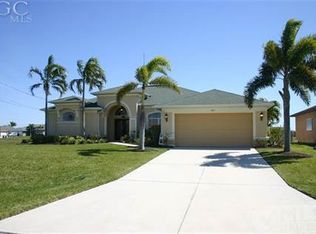 441 NW 37th Pl, Cape Coral, FL 33993