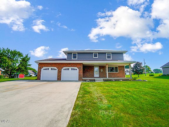 3rd image of 16405 Maureen Dr
